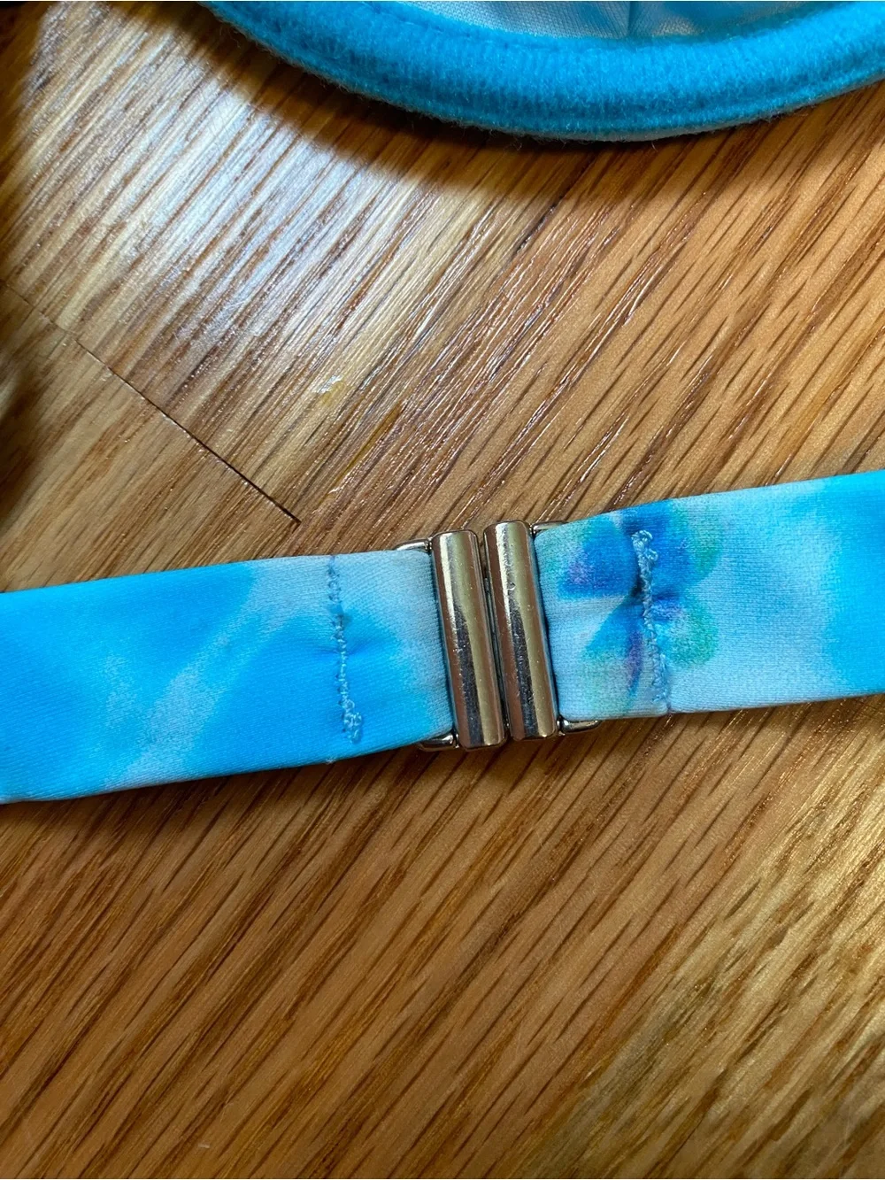 Princess Polly bright turquoise